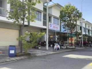 Căn shophouse oasis city cần bán nhanh đã có sỗ hồng riêng