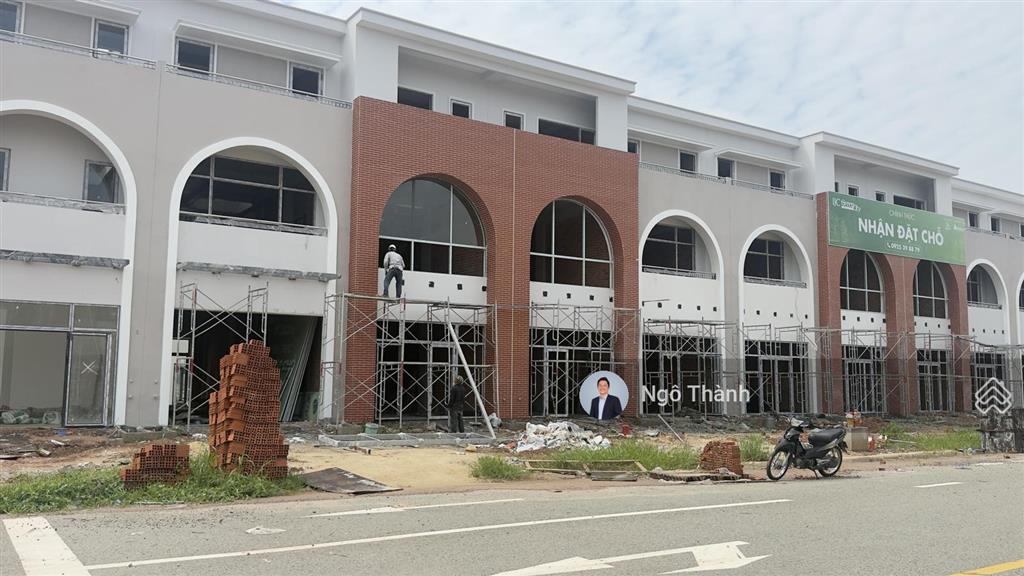 Mở bán shophouse dự án green city  0899 090 ***