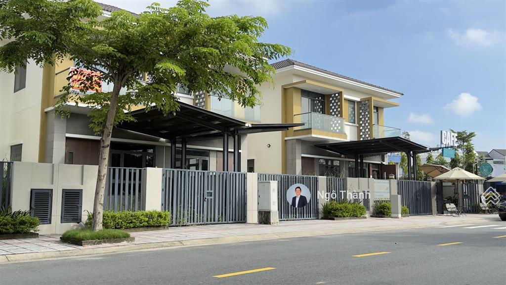 Căn biệt thự song lập sun casa central cần bán nhanh
