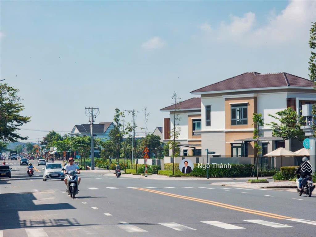 Hiếm có 1 căn biệt thự đơn lập sun casa central cần bán nhanh