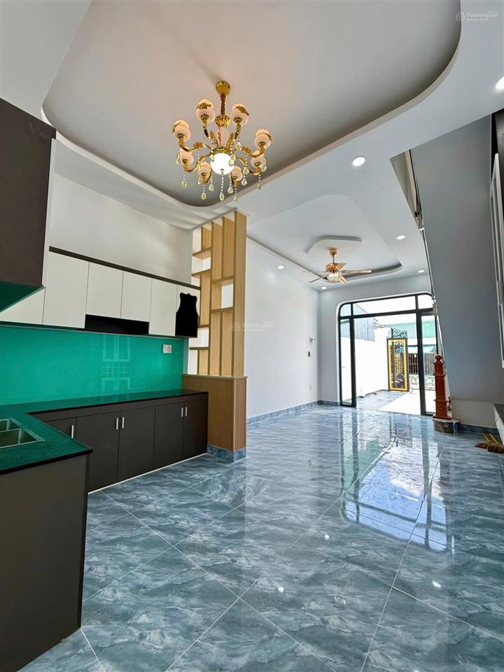 Bán nhà riêng tại tập đoàn 8, 1,98 tỷ, 93m2, 3pn, 2wc, pháp lý đầy đủ