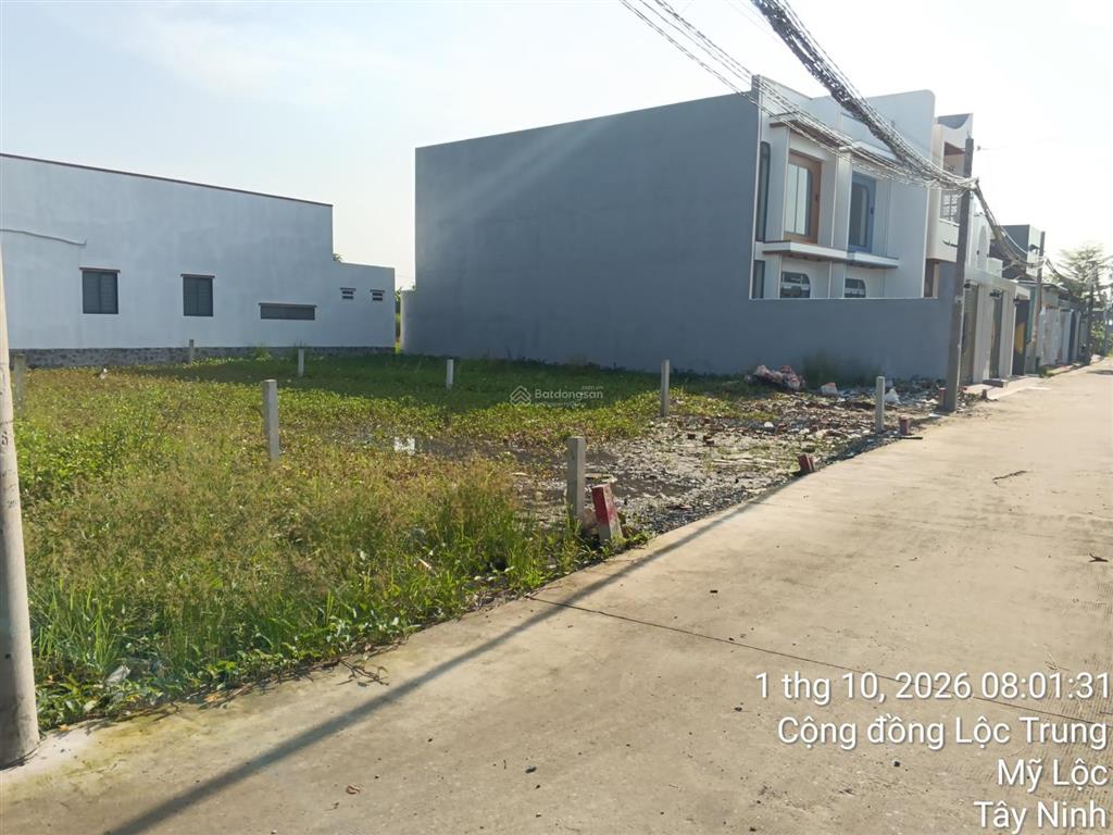 Bán đất 136,5m2 tại lô nhì cộng đồng lộc trung. giá 1,1 tỷ(bớt lộc lá cho bác nhanh gọn lẹ)