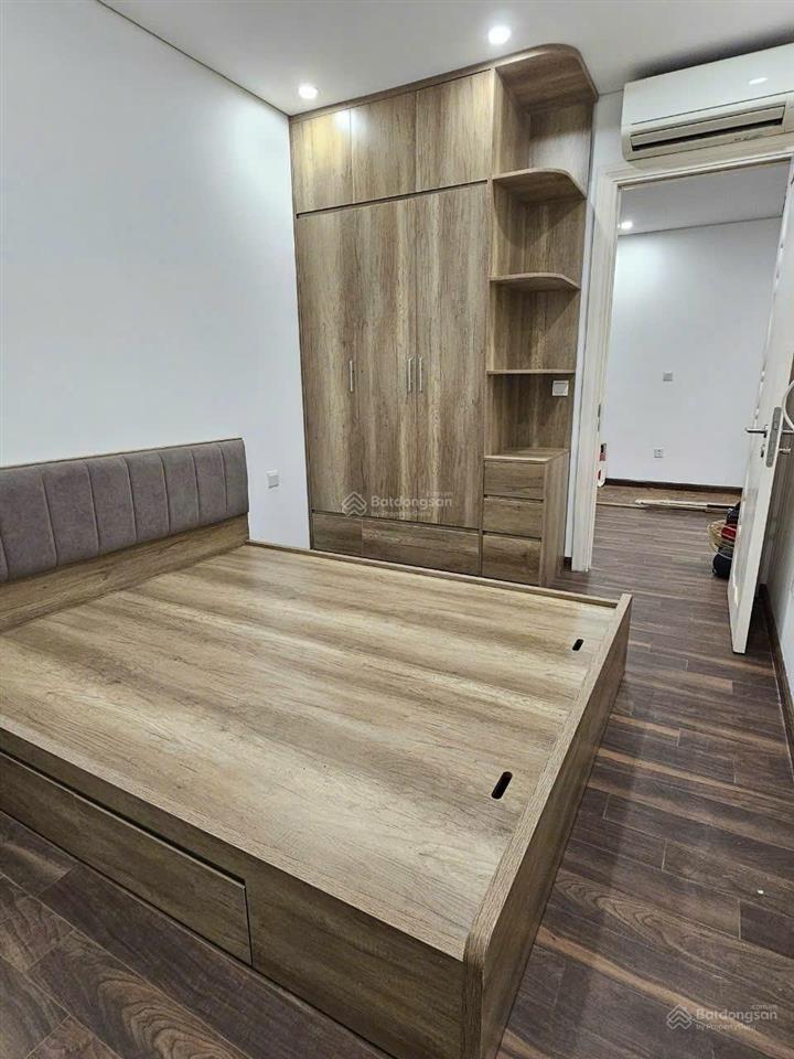 Cho thuê căn hộ ecocity việt hưng diện tích 78m2 . 2 ngủ 2 vệ sinh . tầng trung view thoáng