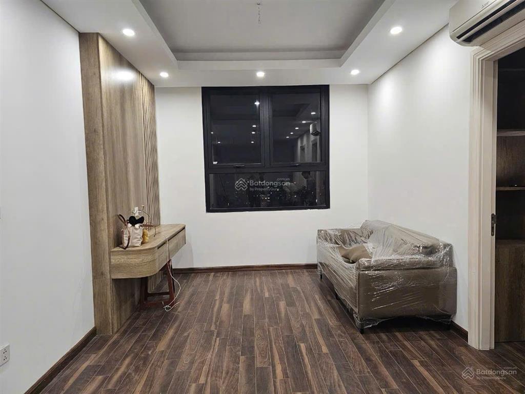 Cho thuê căn hộ ecocity việt hưng diện tích 78m2 . 2 ngủ 2 vệ sinh . tầng trung view thoáng