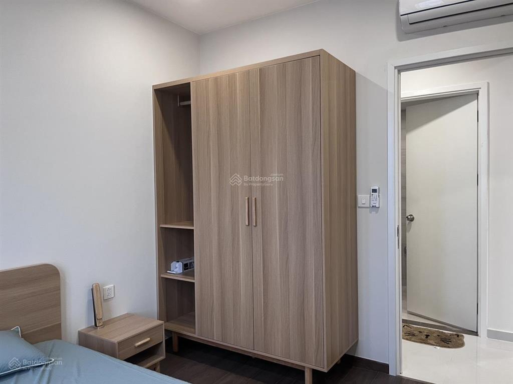Cho thuê căn hộ tầng 31 hướng đông nam full nội thất cao cấp (nhà mới, chưa ai từng ở) 8tr/tháng.