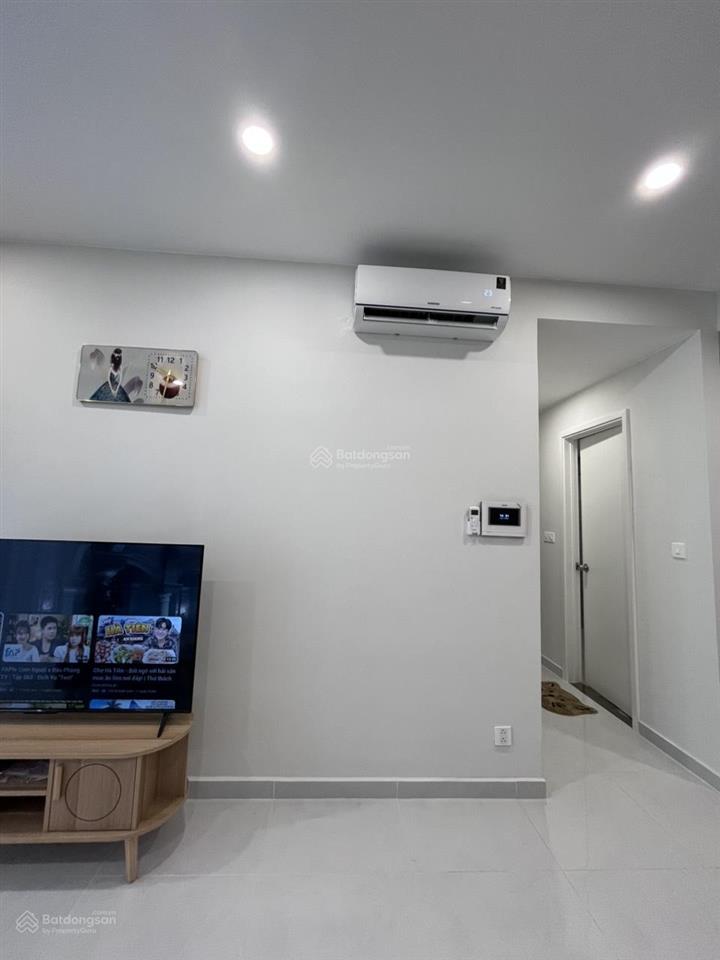 Cho thuê căn hộ tầng 31 hướng đông nam full nội thất cao cấp (nhà mới, chưa ai từng ở) 8tr/tháng.