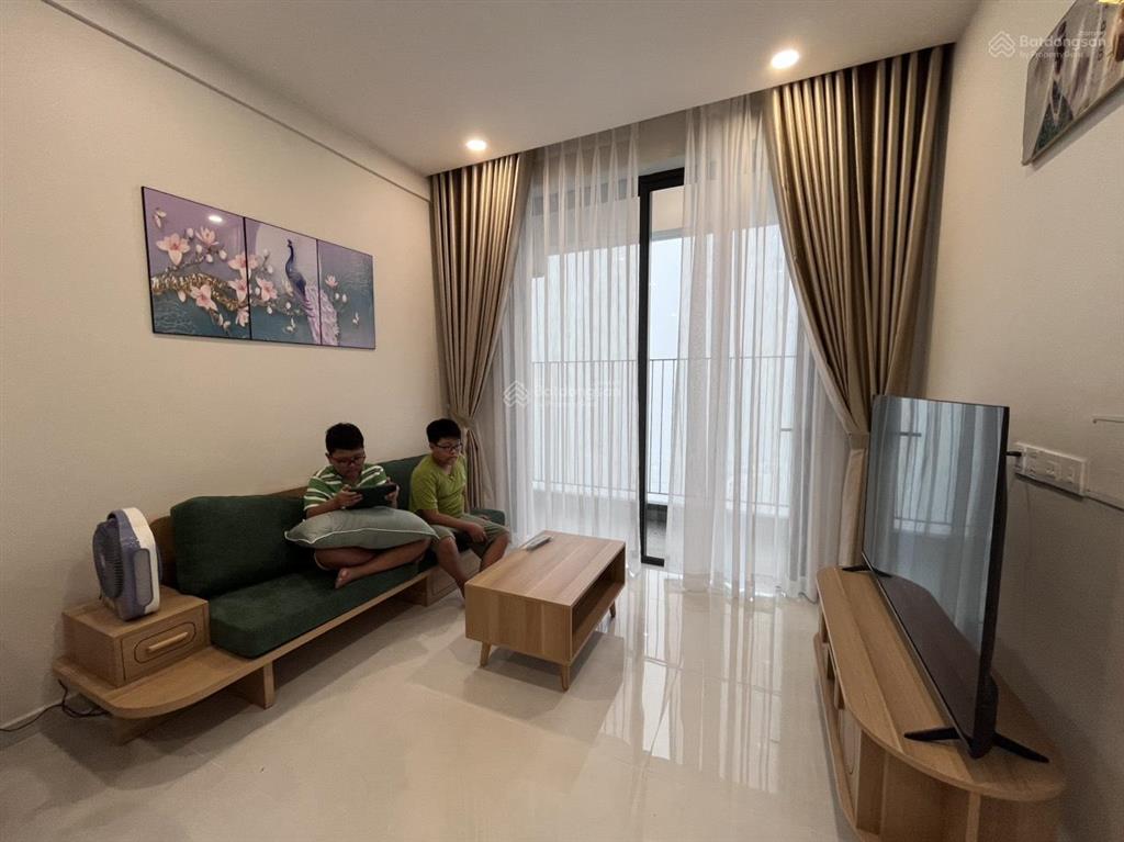 Cho thuê căn hộ tầng 31 hướng đông nam full nội thất cao cấp (nhà mới, chưa ai từng ở) 8tr/tháng.