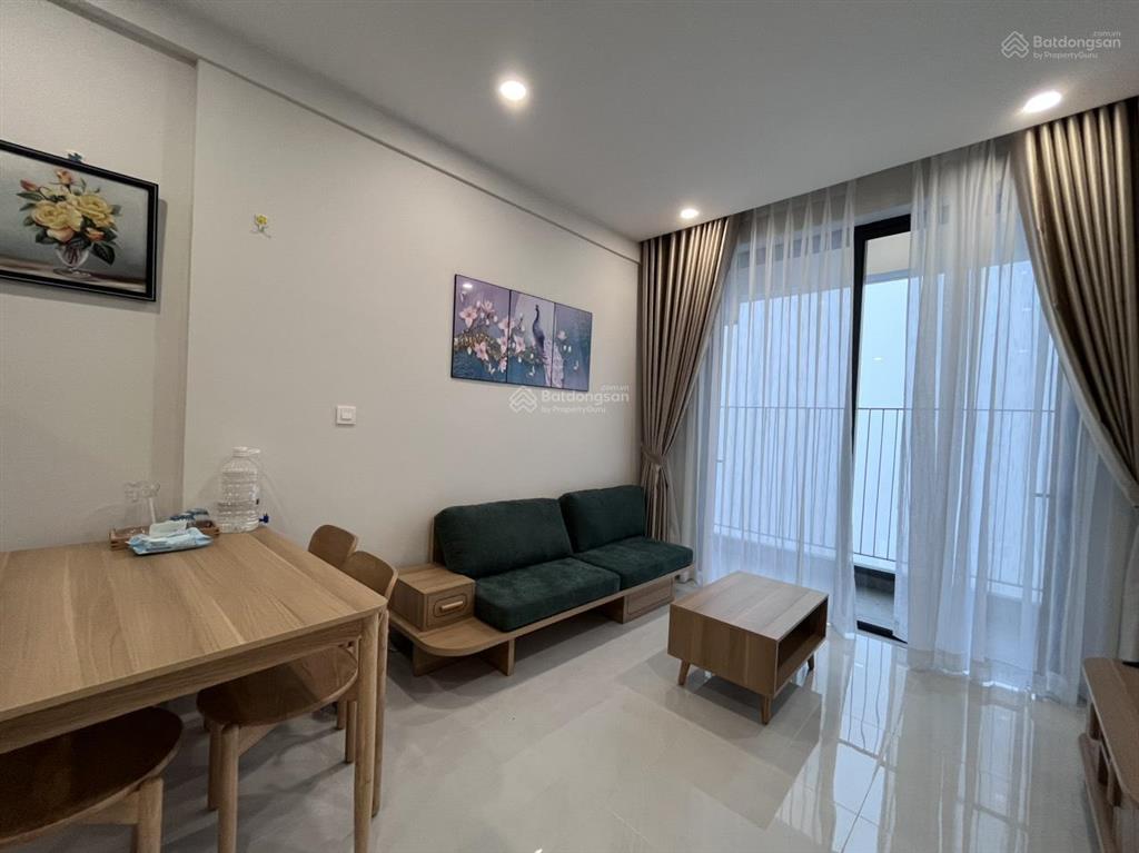 Cho thuê căn hộ tầng 31 hướng đông nam full nội thất cao cấp (nhà mới, chưa ai từng ở) 8tr/tháng.