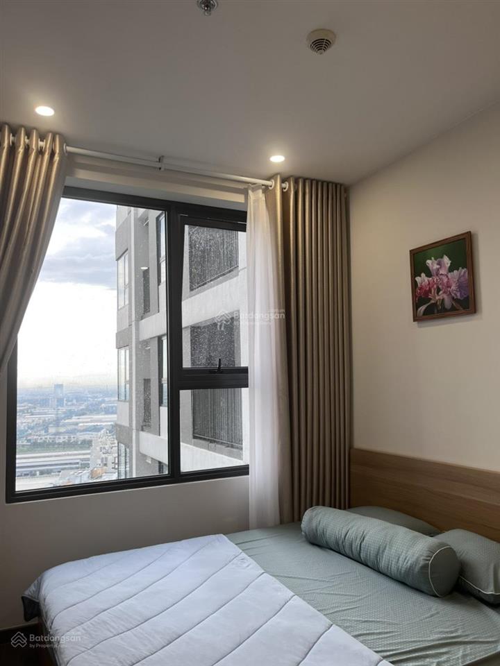 Cho thuê căn hộ tầng 31 hướng đông nam full nội thất cao cấp (nhà mới, chưa ai từng ở) 8tr/tháng.