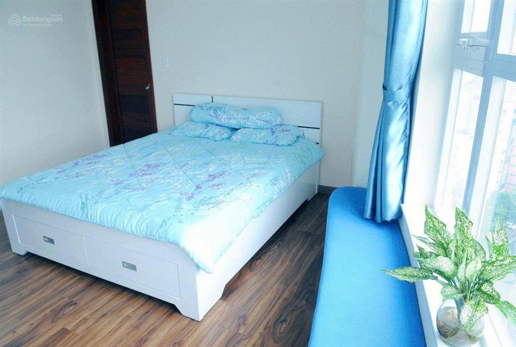 Cho thuê lâu dài căn hộ 2 pn, tầng 17, view biển, yên tĩnh. giá 12tr/tháng