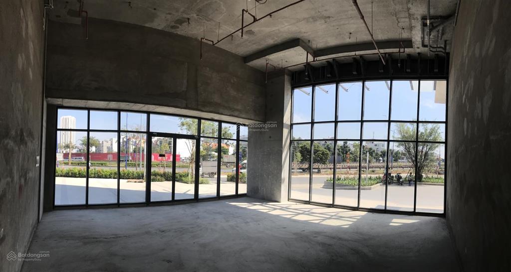 Bán shophouse the sun avenue tháp 8 căn góc 2mt đường 51 và đồng văn cống