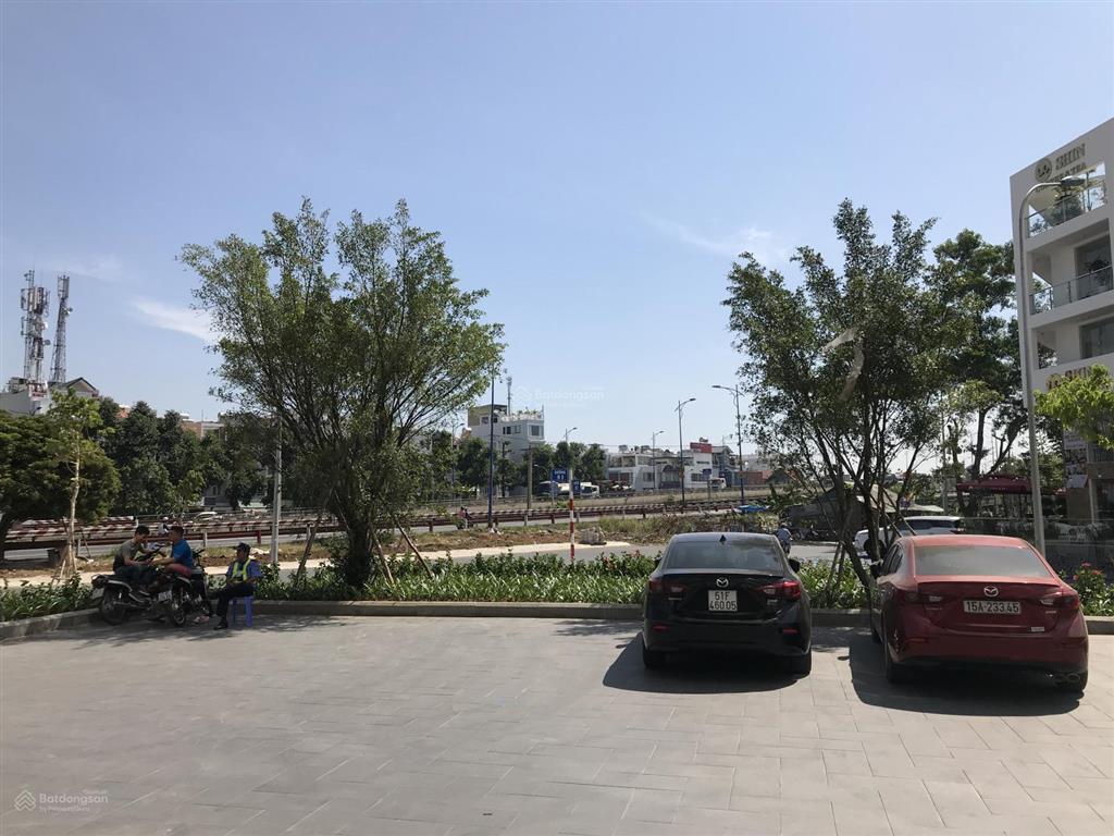 Bán shophouse the sun avenue tháp 8 căn góc 2mt đường 51 và đồng văn cống