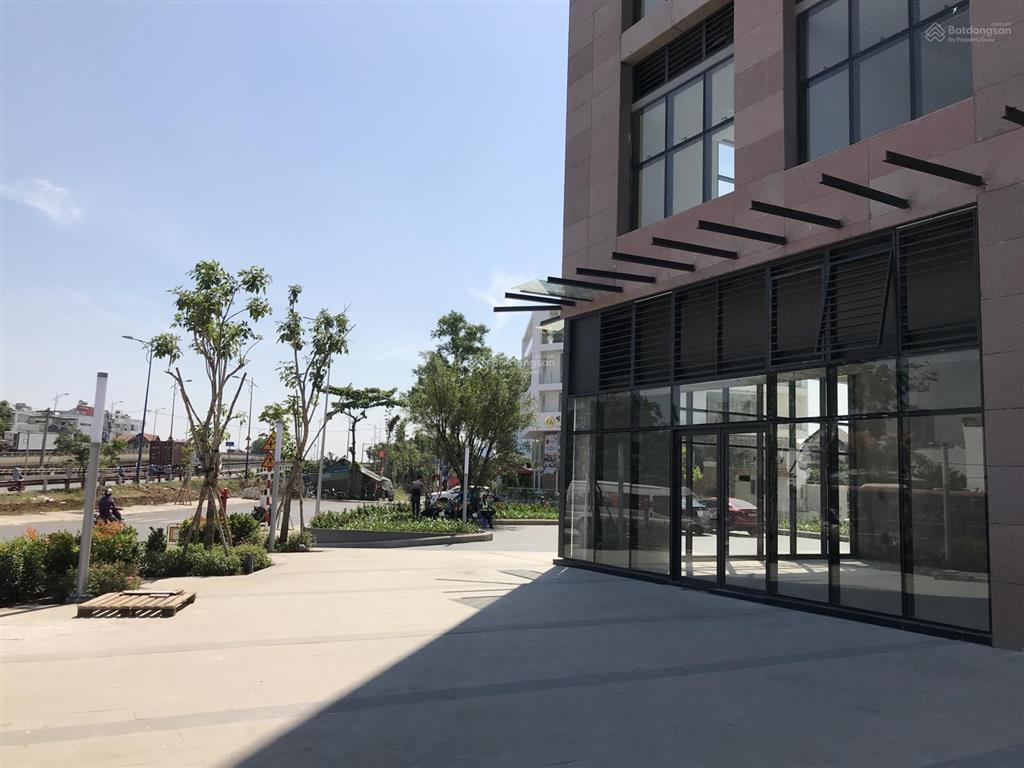 Bán shophouse the sun avenue tháp 8 căn góc 2mt đường 51 và đồng văn cống