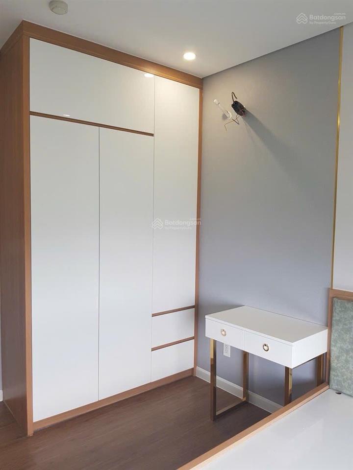 Cho thuê căn hộ 2pn nội thất đầy đủ giá 15 triệu view sông saigon