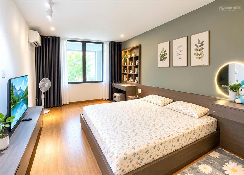 Cho thuê nhà đẹp sân vườn 2 phòng ngủ khu mỹ an gần sông