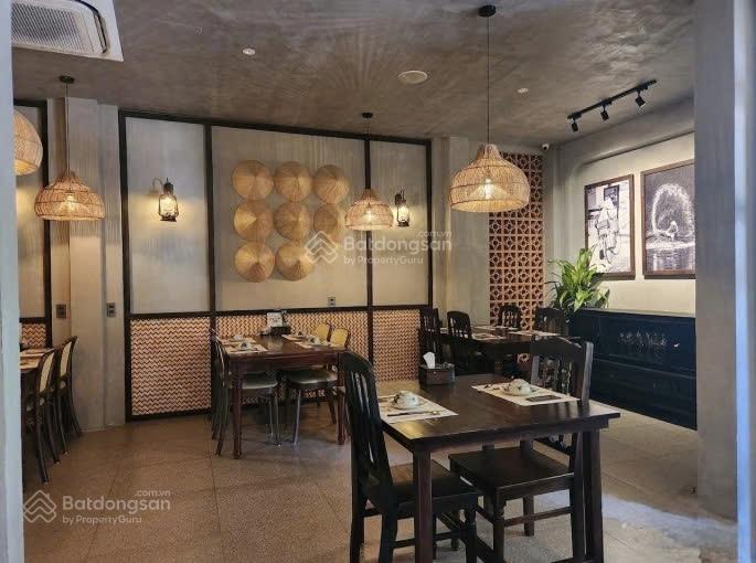 Cho thuê nhà hàng 3 tầng mặt tiền võ nguyên giáp đà nẵng  gần furama