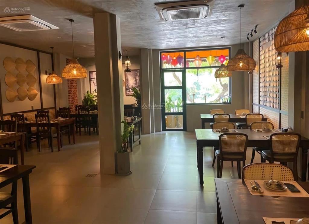 Cho thuê nhà hàng 3 tầng mặt tiền võ nguyên giáp đà nẵng  gần furama