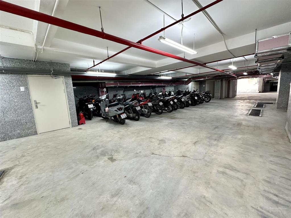 Văn phòng mớinhiều diện tích lựa chọn từ 75 đến 305m2 mỗi sànnổi bật với không gian xanh hiện đại