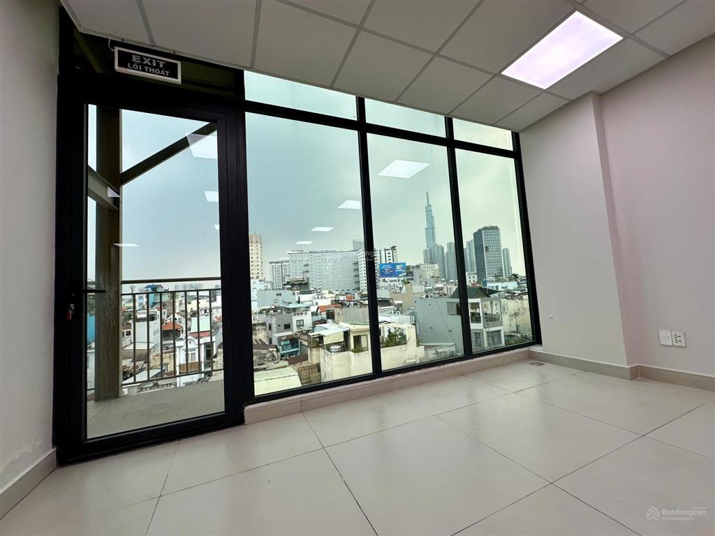 Văn phòng mớinhiều diện tích lựa chọn từ 75 đến 305m2 mỗi sànnổi bật với không gian xanh hiện đại