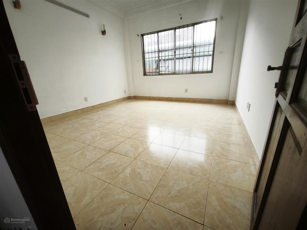 Cho thuê nhà 3 tầng 162m2, ngay starbucks ông ích khiêm phù hợp văn phòng, spa, livestream