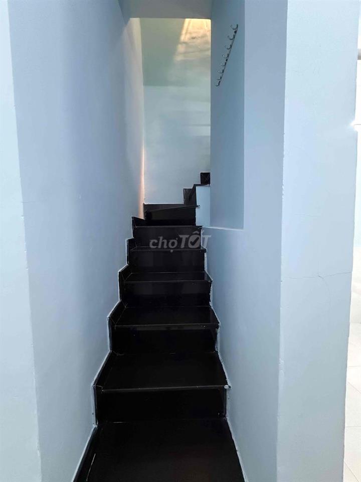 nhà cho thuê nguyên căn , chính chủ