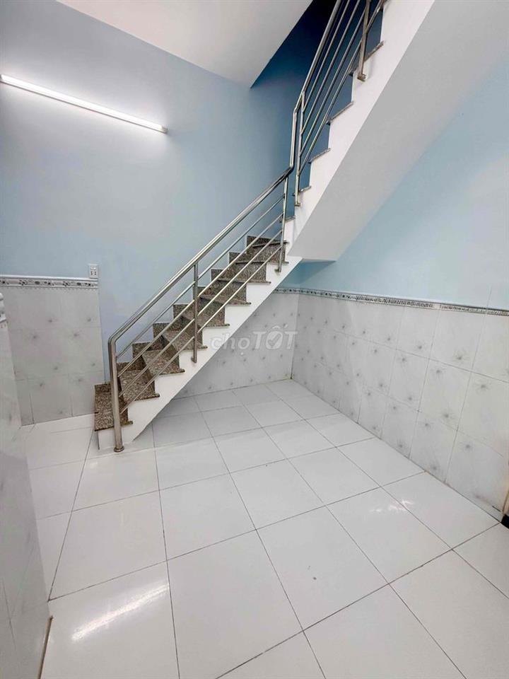 nhà cho thuê lâu dài , nguyên căn