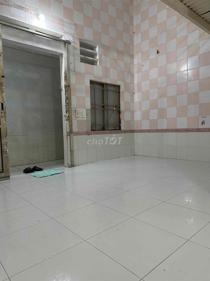 Cho nữ thuê phòng trọ
