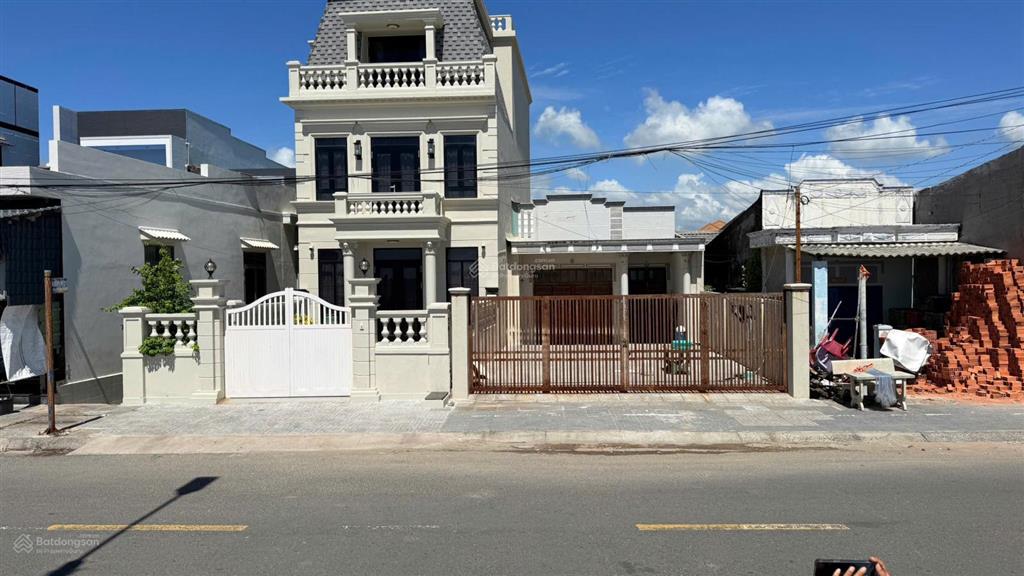 Hiếm có bán đất mặt tiền bờ kè biển phước hải 140m², đối diện biển  kinh doanh tốt