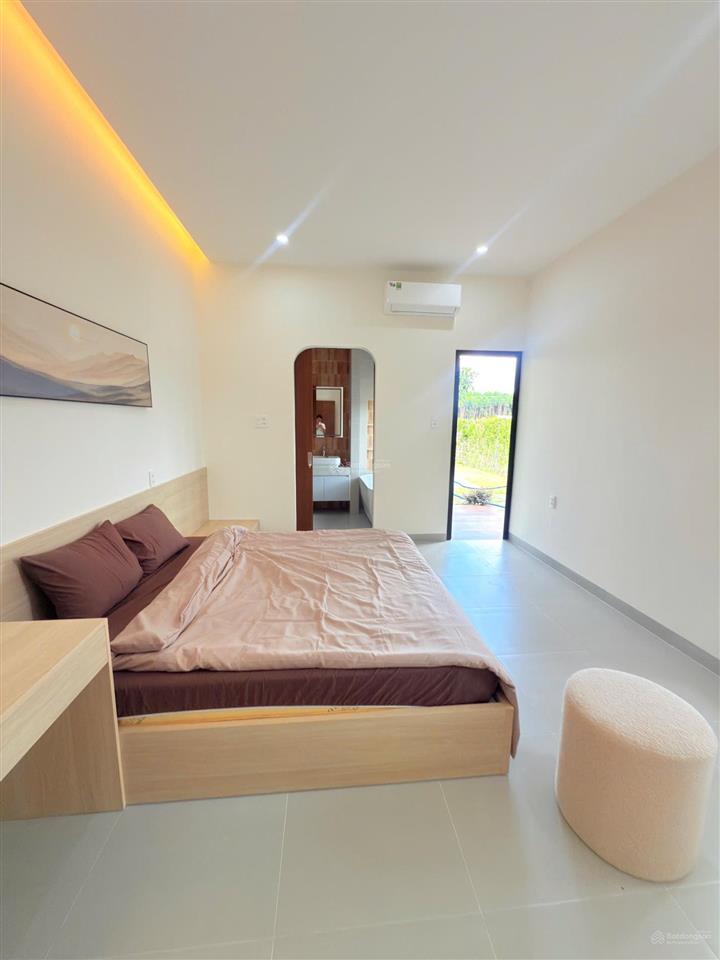 Nhà vườn mới đẹp gần biển dt 367m210x36160m2 thổ cư
mặt tiền đường nhựa 8m gần quốc lộ( 800m)