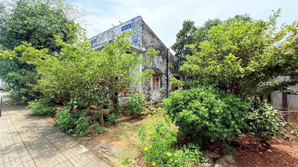 Bán đất trung tâm thị trấn đất đỏ. mặt tiền tạ văn sáu, diện tích 359m2