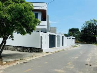 Vị trí trung tâm  tiện ích đầy đủ. mt cao văn ngọc sau nhà hát, nhà thờ long điền. 176m2  6,8x25m