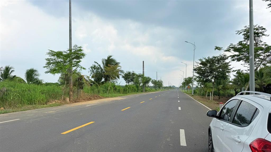 Đất mặt tiền tỉnh lộ 997  720m2, giá chỉ 2,05 tỷ  còn vài lô!