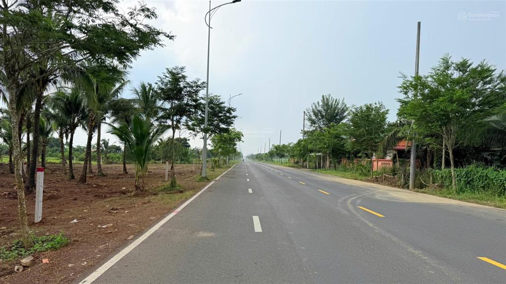 Đất mặt tiền tỉnh lộ 997  720m2, giá chỉ 2,05 tỷ  còn vài lô!
