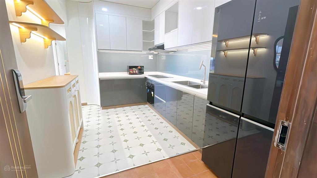 Bán căn hộ monarchy sơn trà, đà nẵng 2pn, 90m², căn góc view hồ bơi, đang cho thuê 28tr/tháng