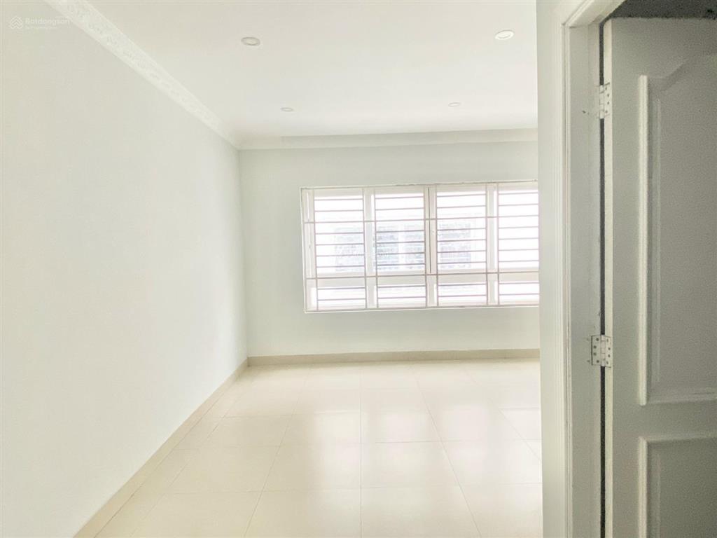 20.5 tỷ (5x20m) 1 trệt 3 lầu có thang máy. khu cityland z751 nguyễn oanh & trần thị nghỉ