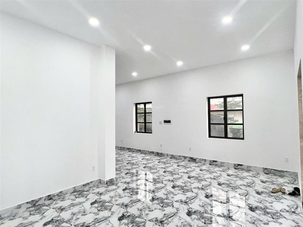 Cho thuê căn góc 2 mặt tiền đường số kdc cityland park hills (7x20m) 1 hầm 4 lầu