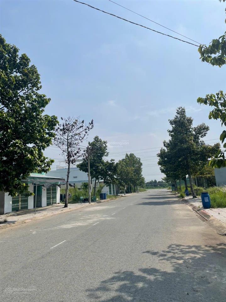 Lô đất trục đường chính 20m, dự án bella vista đức hoà, 60m2, thuận tiện kinh doanh buôn bán