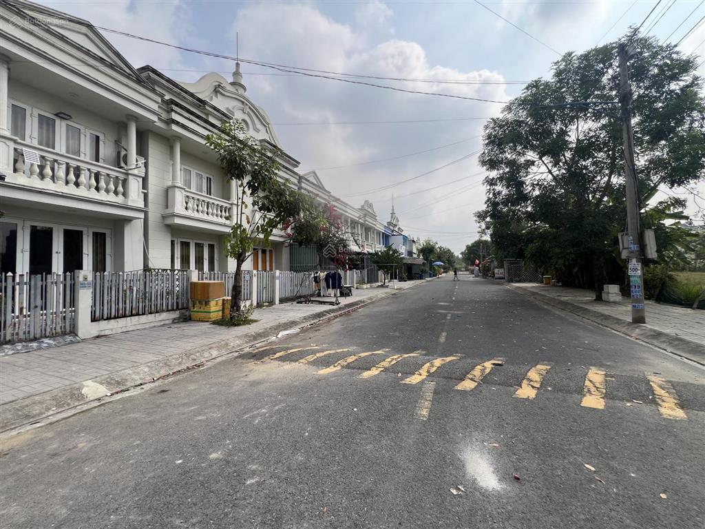 Nhà 1 trệt 1 lầu cát tường phú sinh, trục đường chính tc5, 2pn, 2wc sổ hồng riêng, đã hoàn công