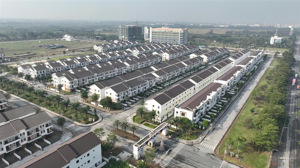 Căn dãy sh1  120m2 mặt đường kinh doanh sầm uất, dòng tiền tới 30tr/tháng