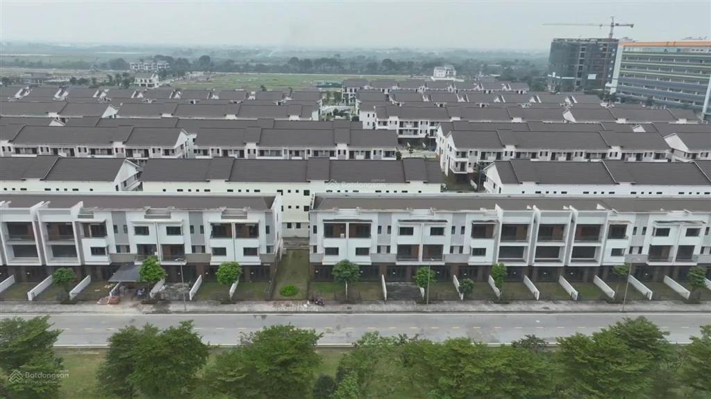 Căn dãy sh1  120m2 mặt đường kinh doanh sầm uất, dòng tiền tới 30tr/tháng