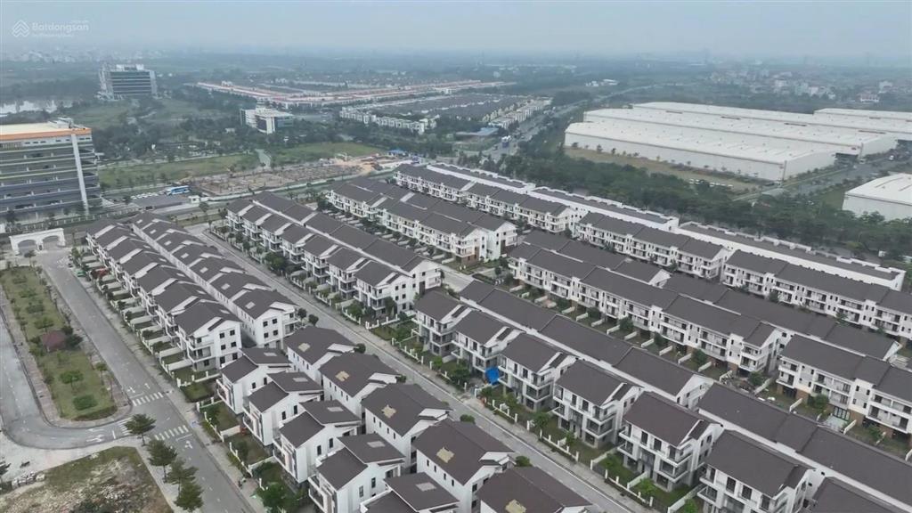 Căn dãy sh1  120m2 mặt đường kinh doanh sầm uất, dòng tiền tới 30tr/tháng