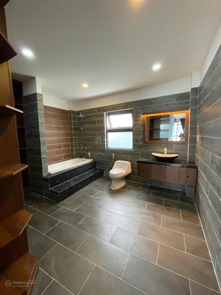 (130m2) chỉ 100tr/m2 . hẻm 12m mt nội bộ hồ đắc di. q tân phú. 5x26m