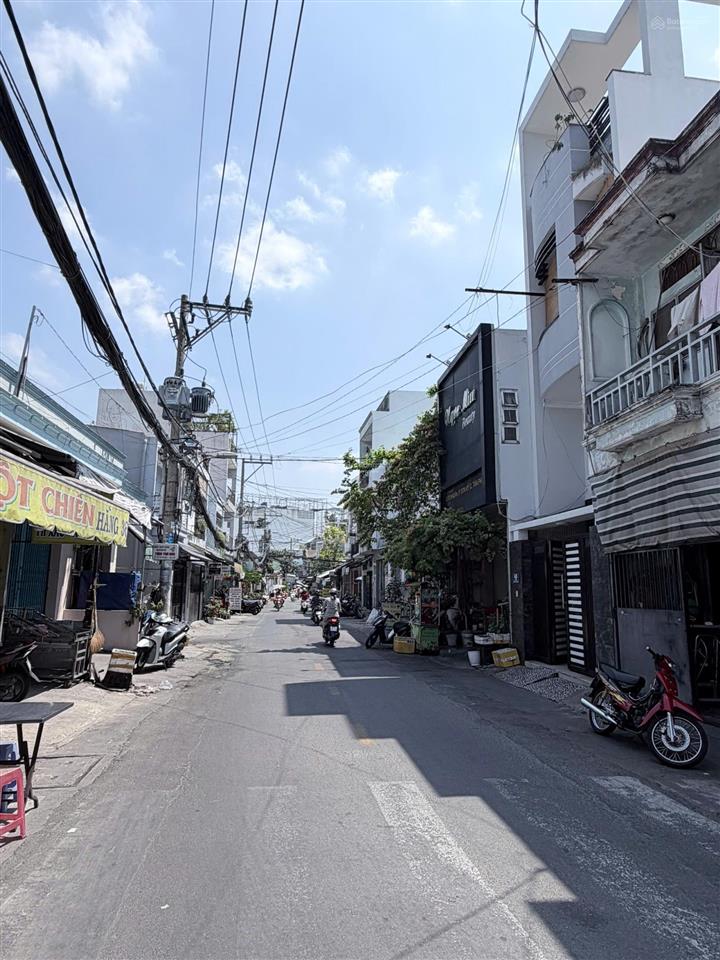 8,1 tỷ. ! hẻm xe tải 12m. nguyễn hữu tiến. q tân phú. (70m2). ngang 4x18m