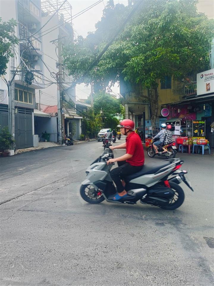 8,1 tỷ. ! hẻm xe tải 12m. nguyễn hữu tiến. q tân phú. (70m2). ngang 4x18m