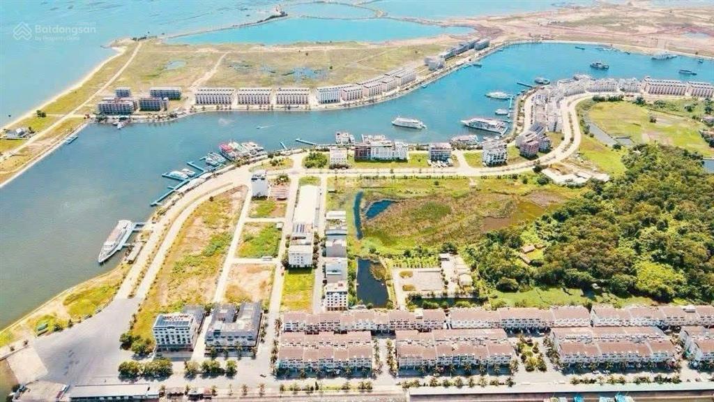 Thiện chí bán đất " cần bán đất khu càng tầu tuần châu  hạ long giá rẻ chỉ 3,x