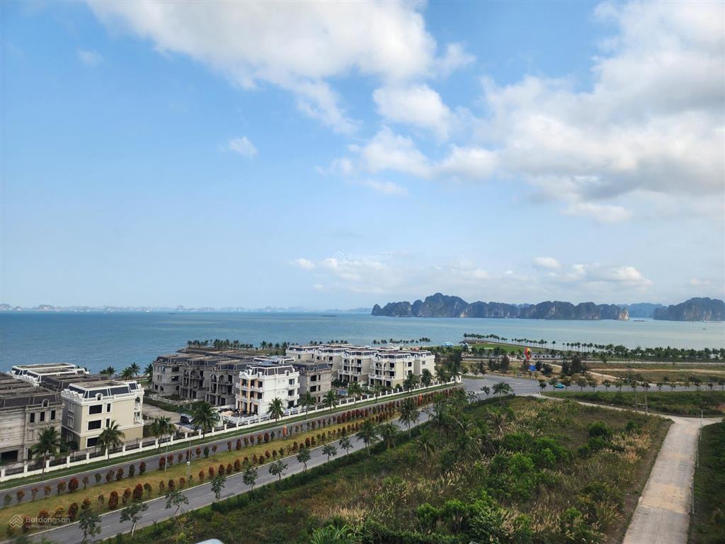 Bán đất biệt thự giá tốt đảo tuần châu  hạ long.