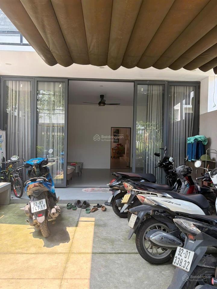 Chính chủ gởi bán nhà đẹp khu đô thị fpt