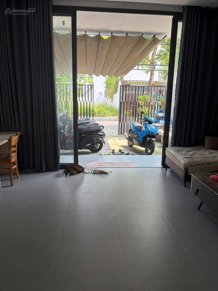 Chính chủ gởi bán nhà đẹp khu đô thị fpt