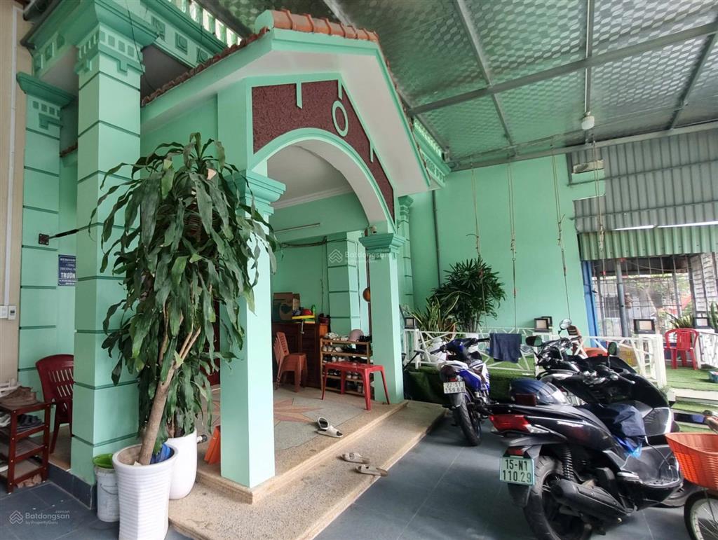 Chính chủ bán nhà dân xây, ngõ khoảng 10 mét, tại hoàng quốc việt