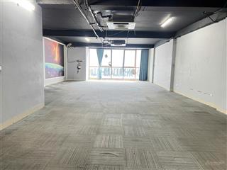 Cho thuê sàn tầng 2 dt 160m2 thông sàn cực đẹp tại goldmark city hồ tùng mậu